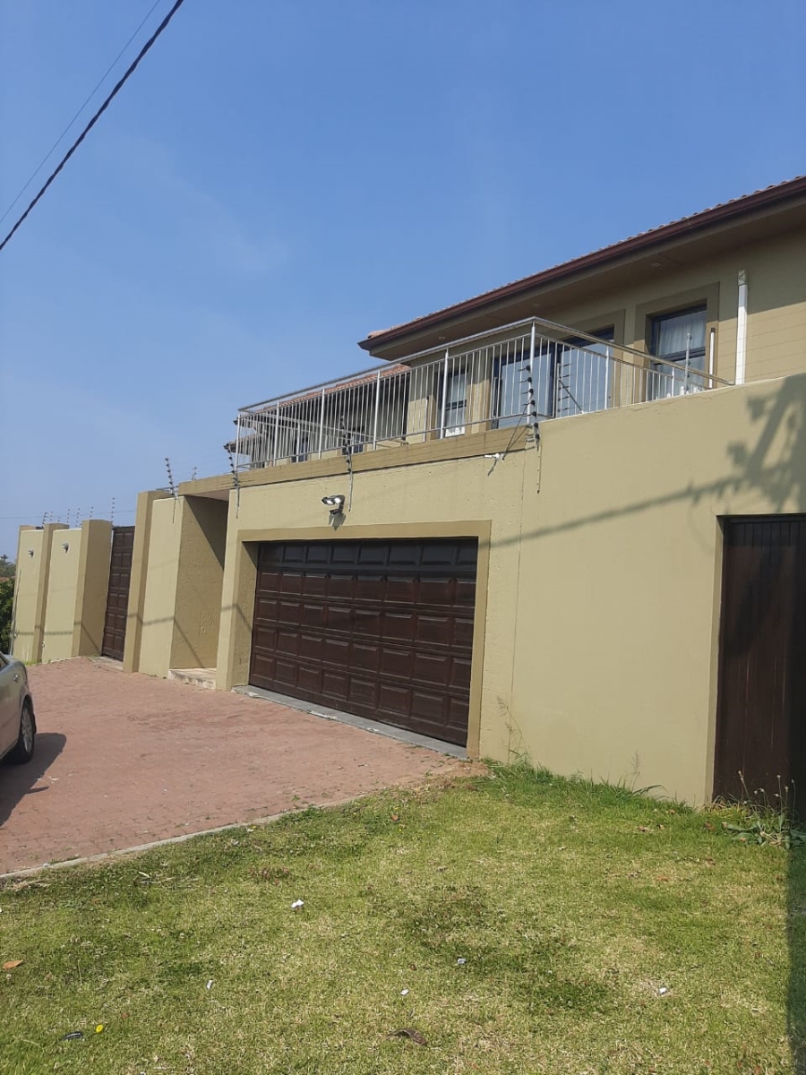 7 Bedroom Property for Sale in Amalinda Eastern Cape